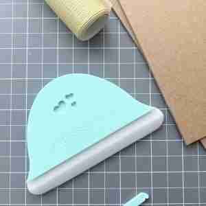 Wide tip bone folder